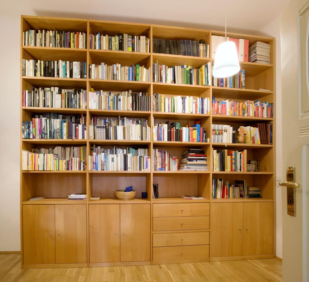 Buchwand